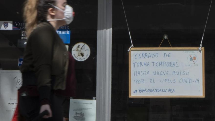 Un comercio cerrado en Zamora durante el estado de alarma.