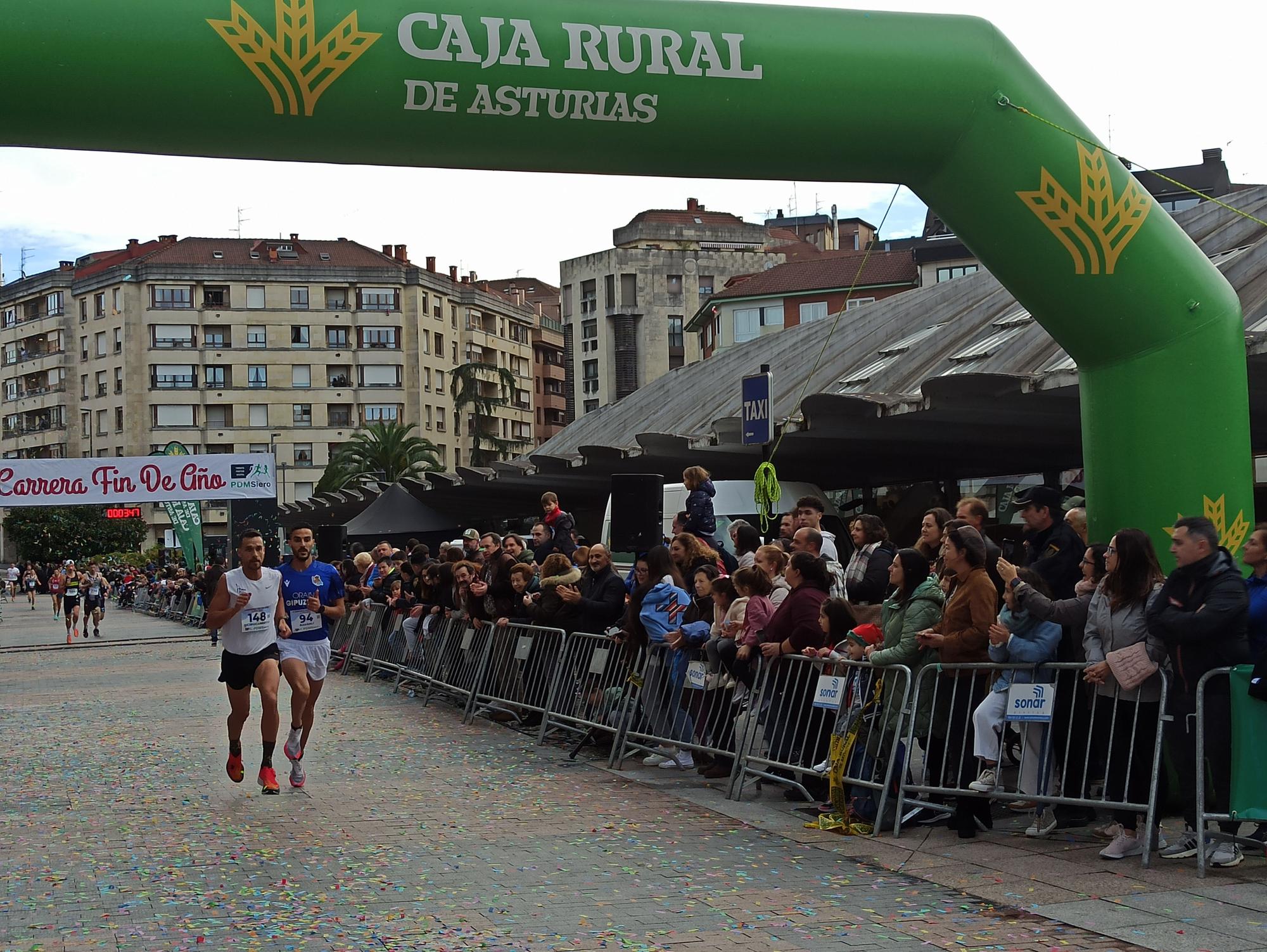 Casi 1.500 participantes disputan la carrera de Fin de Año de Pola de Siero