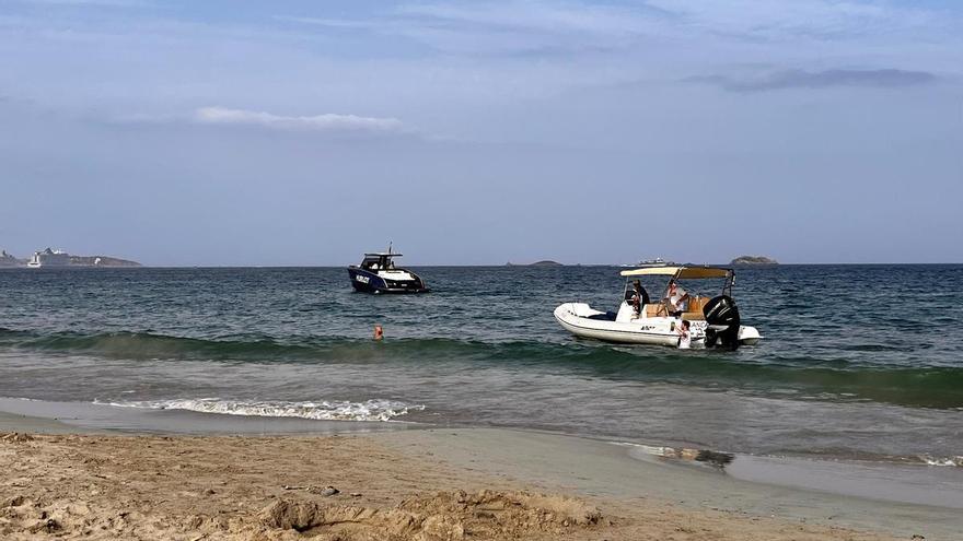 Sant Josep prevé acabar de balizar las playas en los próximos días, con casi tres meses de retraso