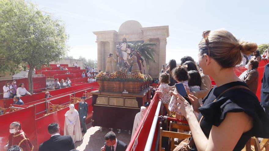 Las cofradías de Córdoba sí tienen que pagar el IVA por la carrera oficial