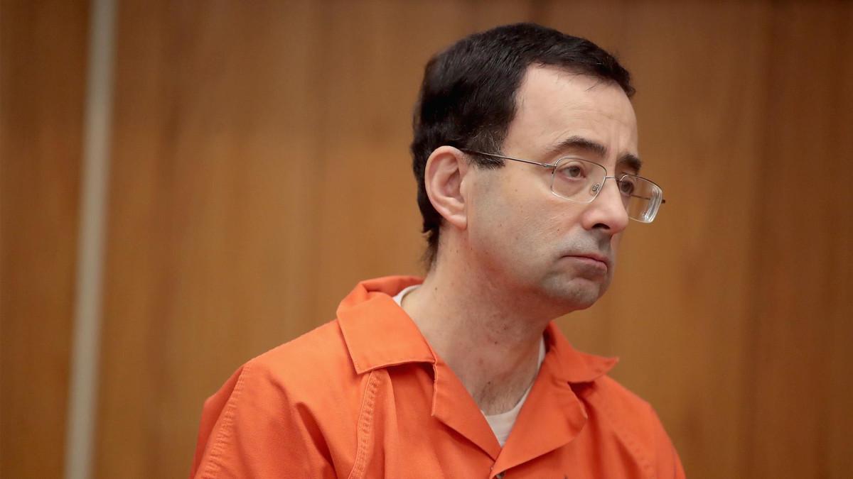 Nassar fue condenado a un mínimo de 40 años