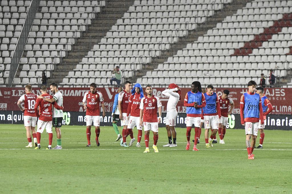 Las mejores imágenes del partido entre el Real Murcia y el Antequera