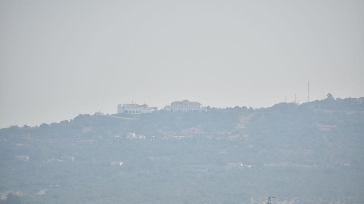 El santuario de la Montaña prácticamente no se podía ver esta mañana.