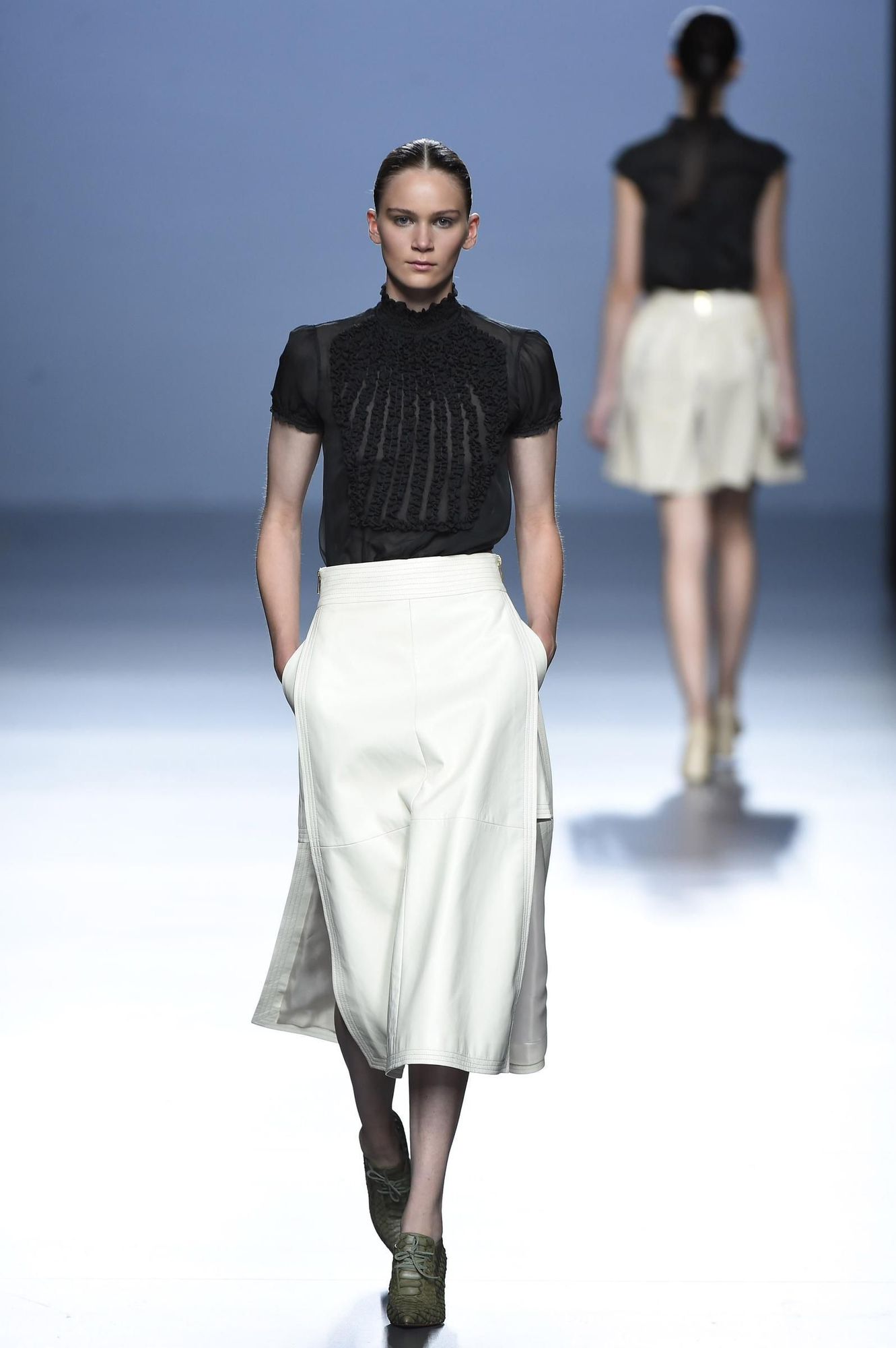 MBFWM: Teresa Helbig Primavera/Verano 2015, blanco y negro