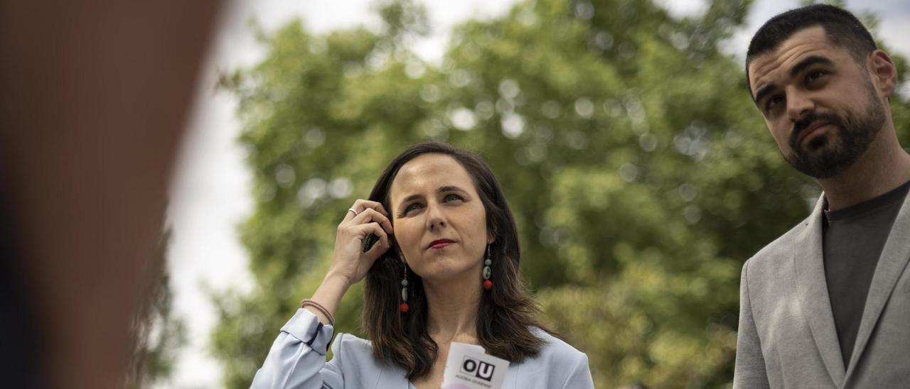 Ione Belarra, líder de Podemos, y Borja San Ramón, en un acto en Ourense.