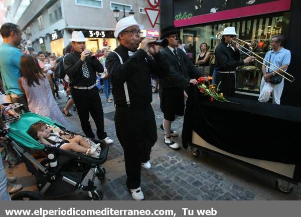 GALERÍA DE FOTOS - ‘Regreso a la ciudad’ saca el espectáculo a las calles de Castellón