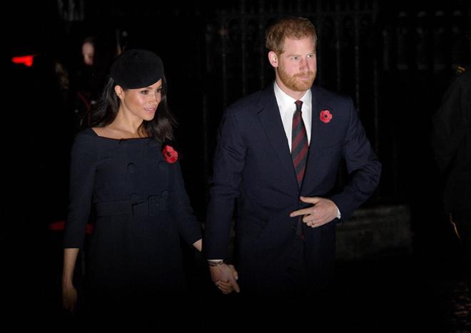 Meghan Markle y el príncipe Harry, en el centésimo aniversario del armisticio de la I Guerra Mundial