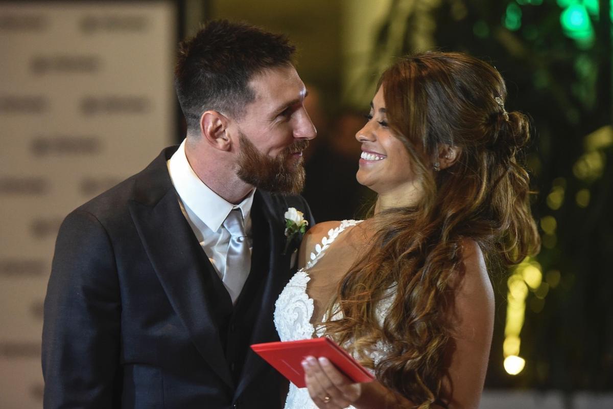 Leo Messi y Antonella Roccuzzo el día de su boda, 30 de junio de 2017