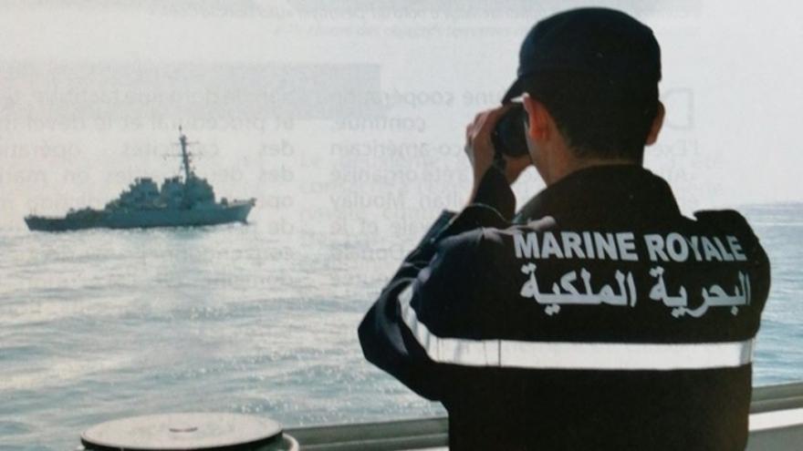 La Marina marroquí rescata 21 migrantes y 2 cadáveres de una patera