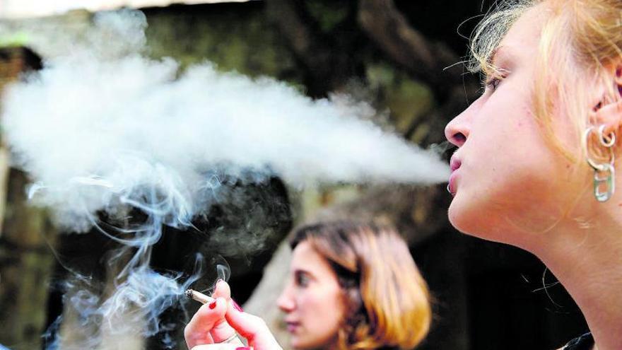 Las redes echan humo de...  tabaco