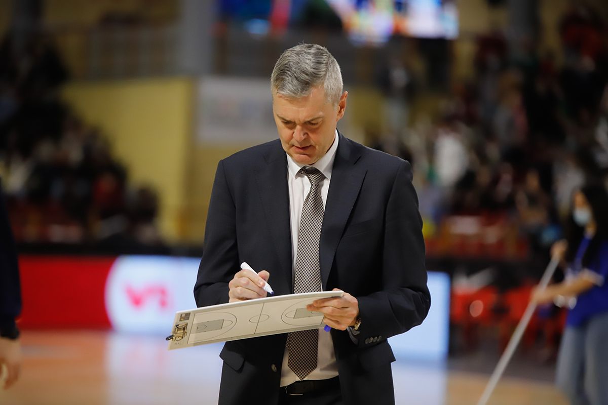 Las imágenes del partido de baloncesto España-Ucrania en Vista Alegre