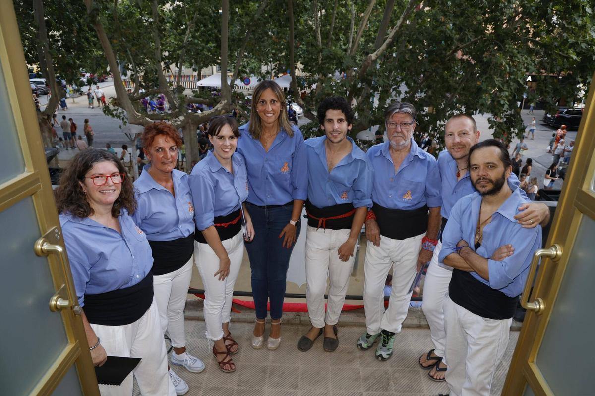 Salt. Ajuntament. Cercavila Festa Major amb els gegants de Salt i Prego dels Marrecs de Salt.