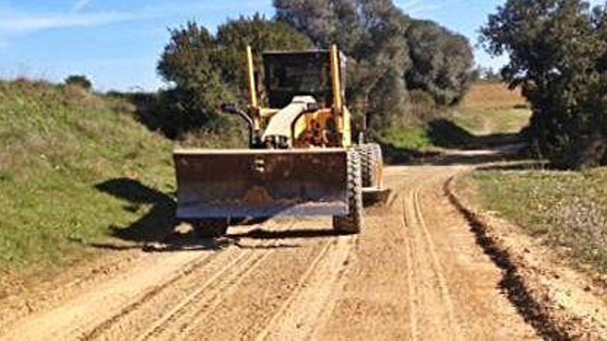 Garrigàs repara tretze quilòmetres de camins malmesos pels aiguats
