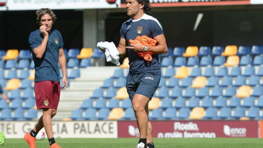 Luisito, durante un entrenamiento esta pretemporada en Pasarón. // Rafa Vázquez