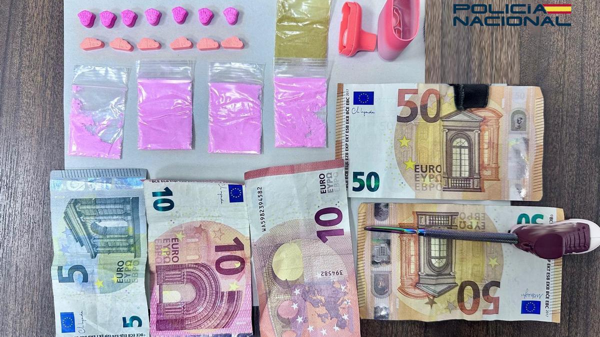 Drogas y dinero intervenidas a un joven traficante en Santa Catalina.
