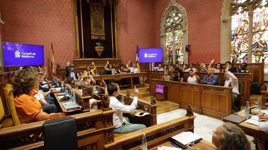 El pleno del Consell de Mallorca durante la votación.