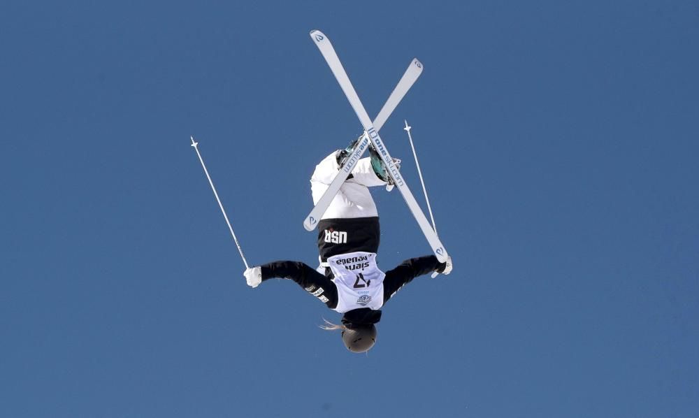 Campionat del món de surf de neu, freestyle i acrobàtic, a l'estació granadina de Sierra Nevada.