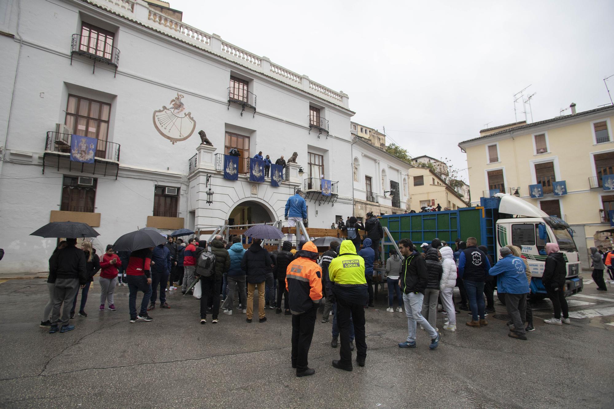 El "Bou en corda" vuelve al Pont Vell de Ontinyent