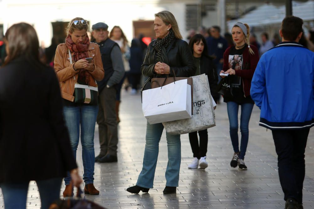 Primer día de las rebajas de enero en Málaga