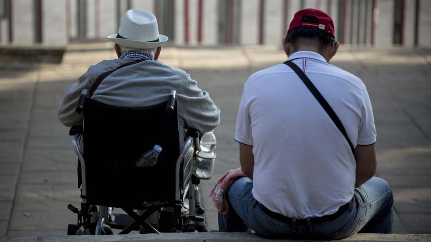 Casa Caridad València duplica en un año la atención a mayores en sus albergues