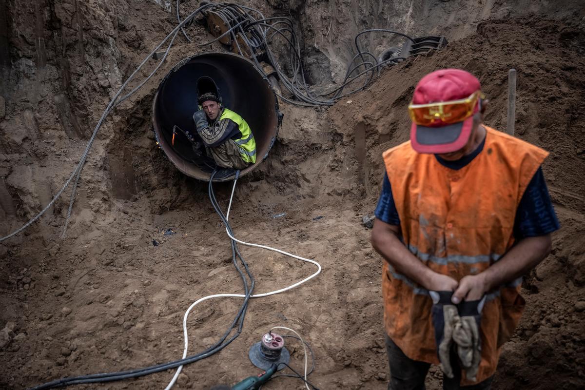 Trabajos para devolver el agua potable a Nikopol (Ucrania)