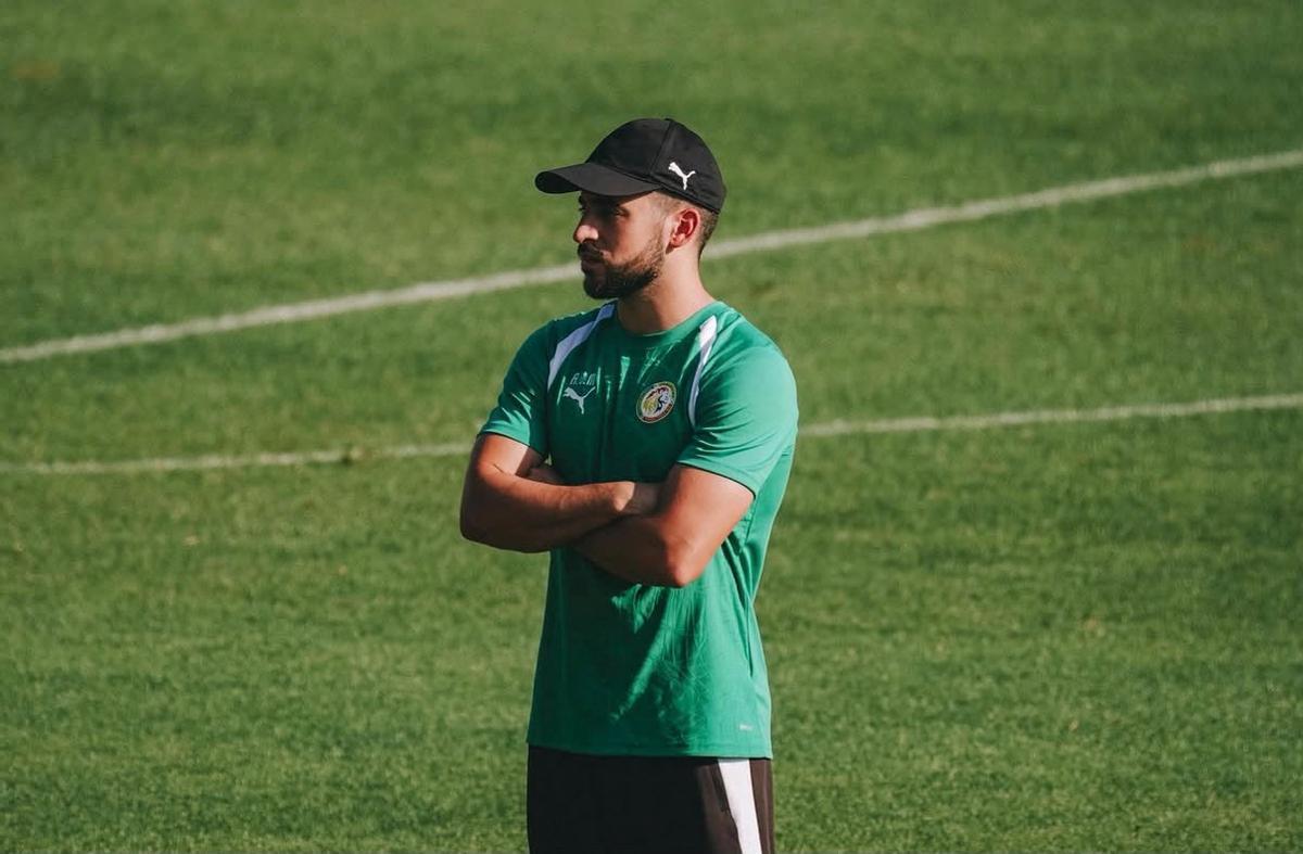 Aitor en un entrenamiento con la selección de Senegal.