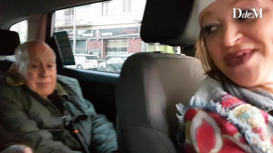 Iniciativa de los taxistas: El espíritu navideño lleva a los mayores por Ciutat
