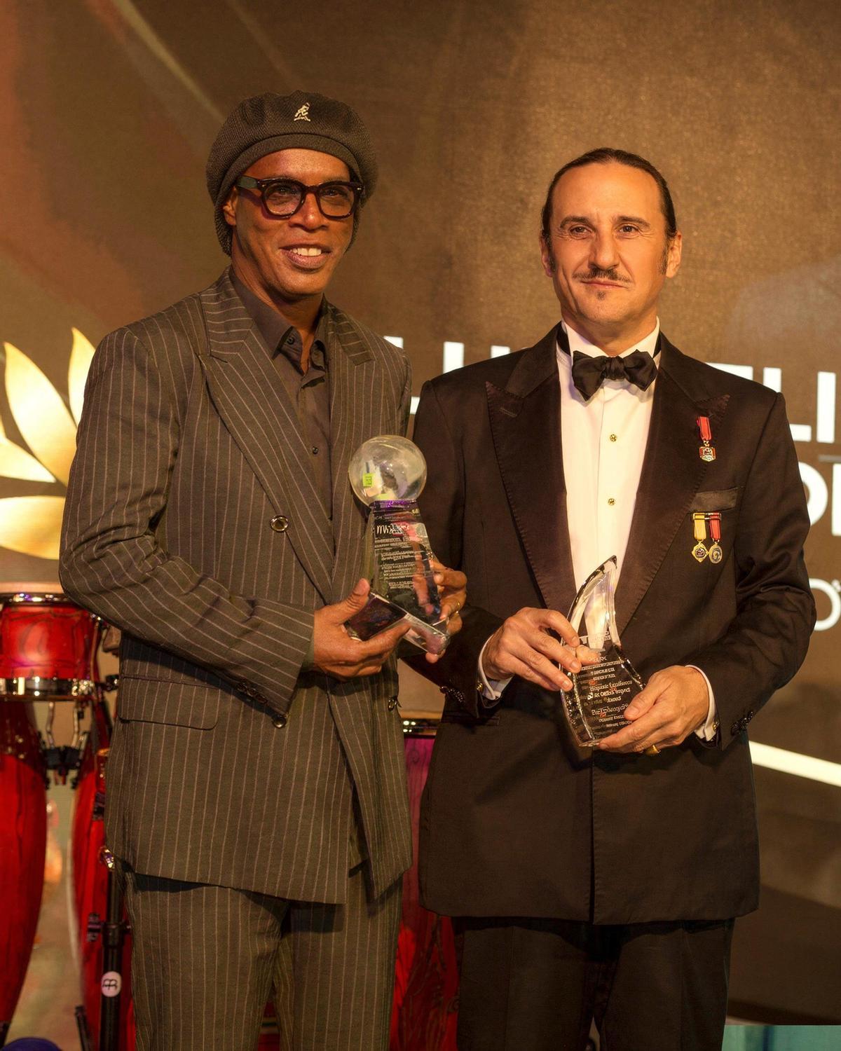 Luis Felipe Fernández-Salvador, junto a Ronaldinho en Mar-A-Lago