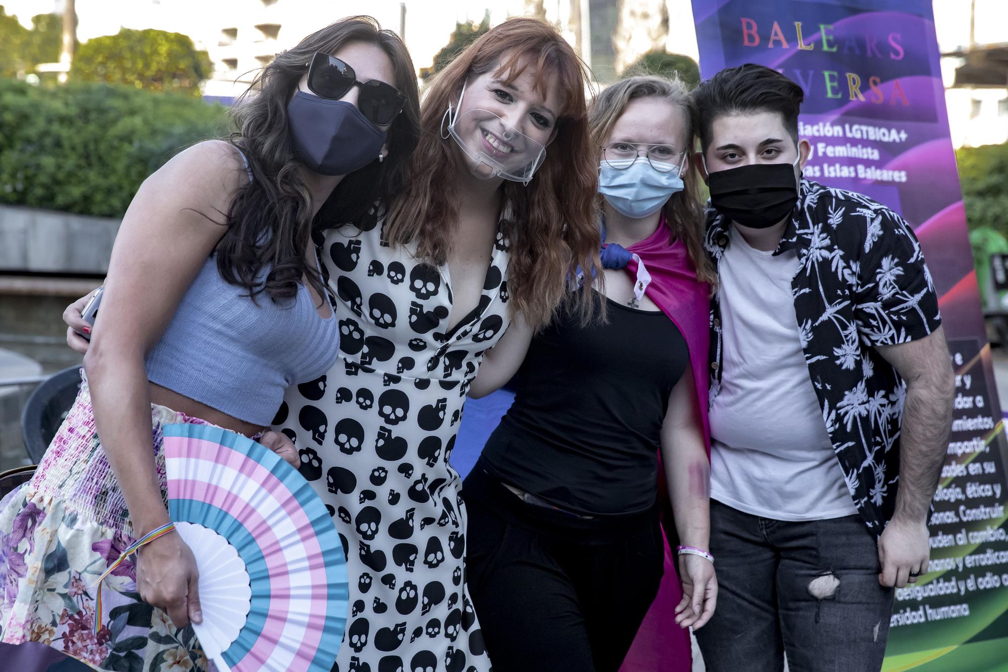 La fiesta del Orgullo calienta motores con una exposición y la primera manifestación