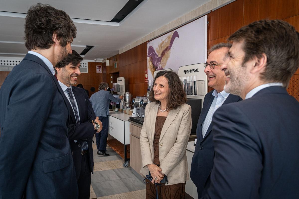 Gemma Martínez, directora adjunta de El Periódico; Albert Sáez, director de El Periódico y director general de contenidos de Prensa Ibérica