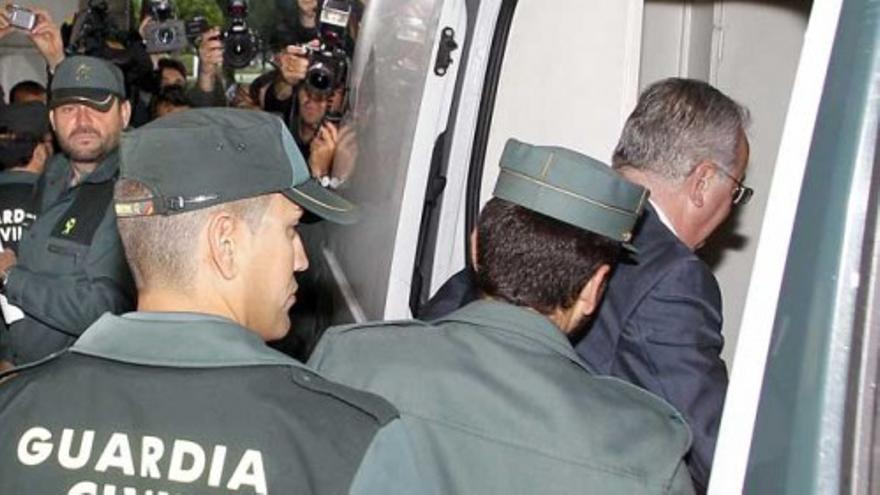Prisión sin fianza para el ex consejero de Empleo andaluz