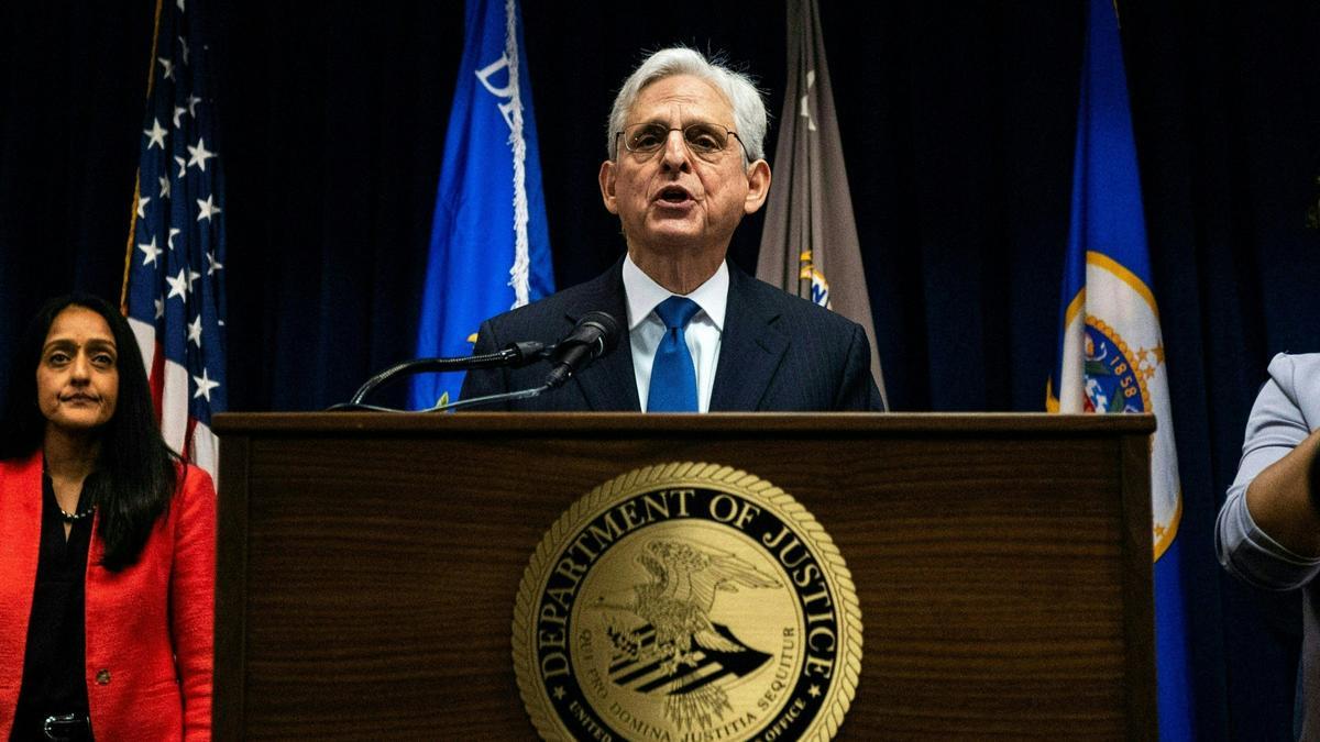 El fiscal general de EEUU, Merrick Garland, durante la presentación del informe de la policía de Mineápolis, este viernes.