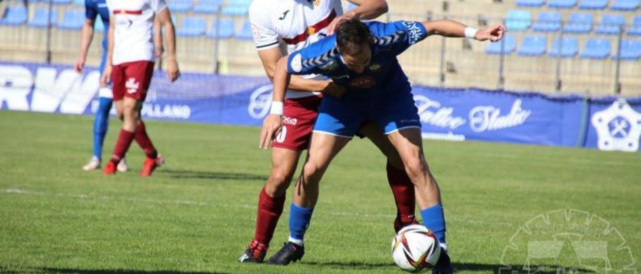 Lance del partido entre el Alzira y el Puertollano. | CS PUERTOLLANO