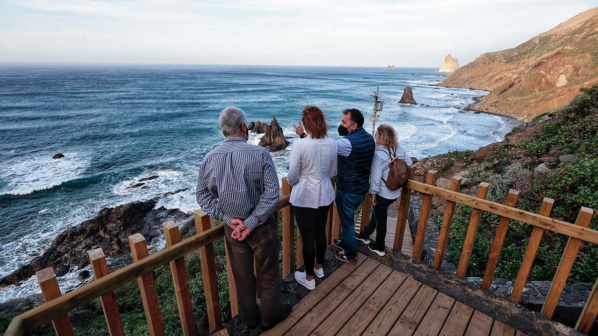 El paseo peatonal de acceso a Benijo fue inaugurado en enero de 2022.