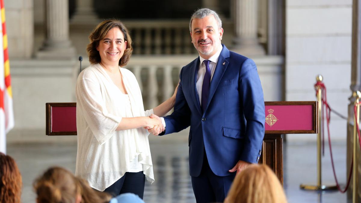 Colau y Collboni, tras refrendar el pacto de gobierno en Barcelona, en junio de 2019.