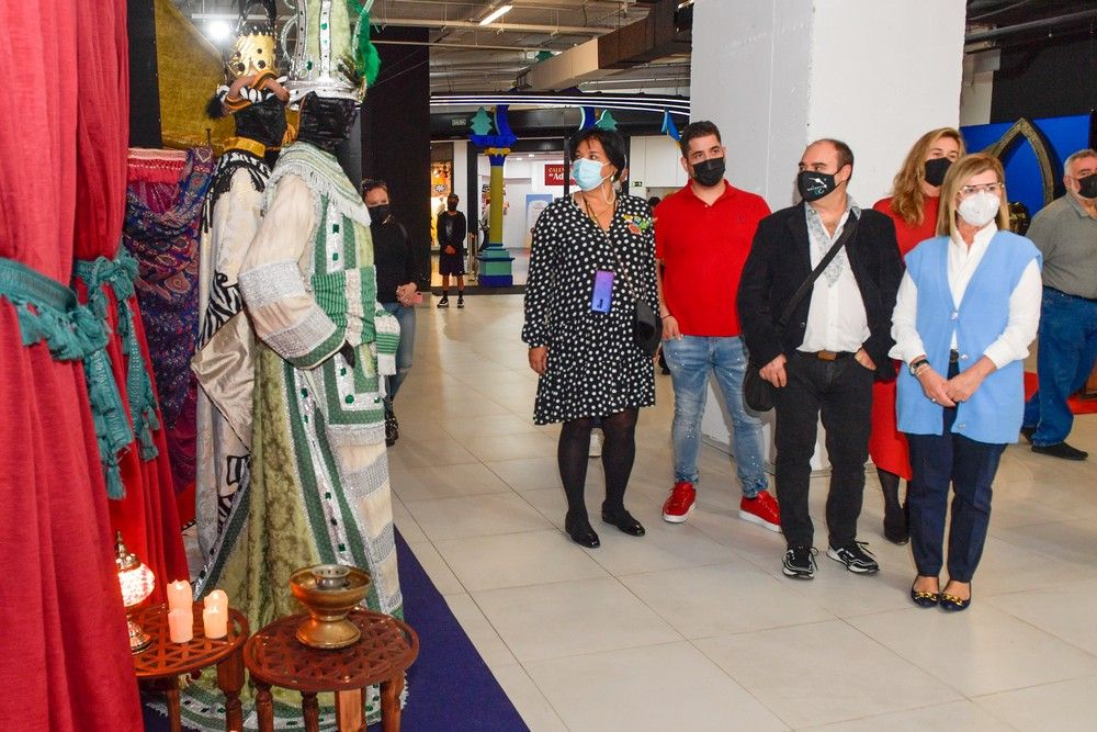 Exposición navideña en el Centro Comercial El Muelle