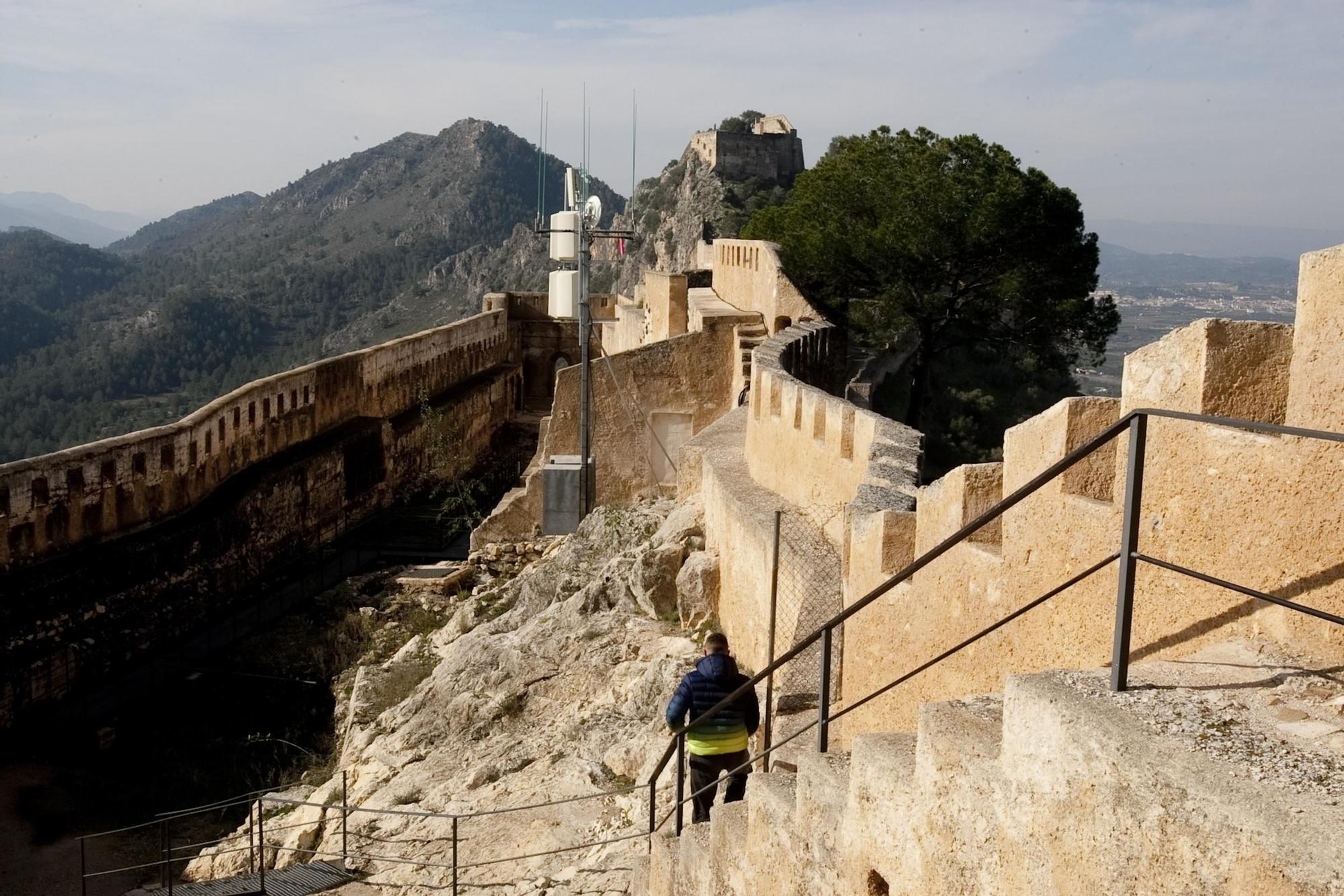 Xàtiva avanza hacia un turismo inclusivo en el castillo