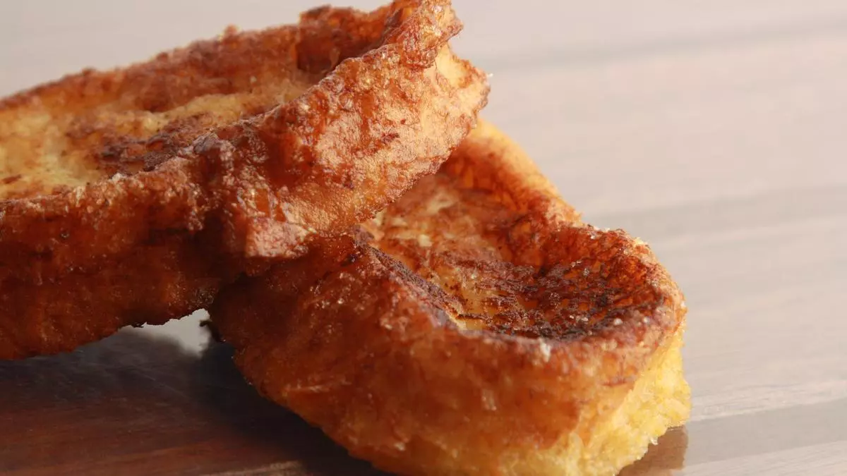 El ingrediente secreto que no debe faltar en las torrijas en Semana Santa: sustituye al azúcar y es saludable