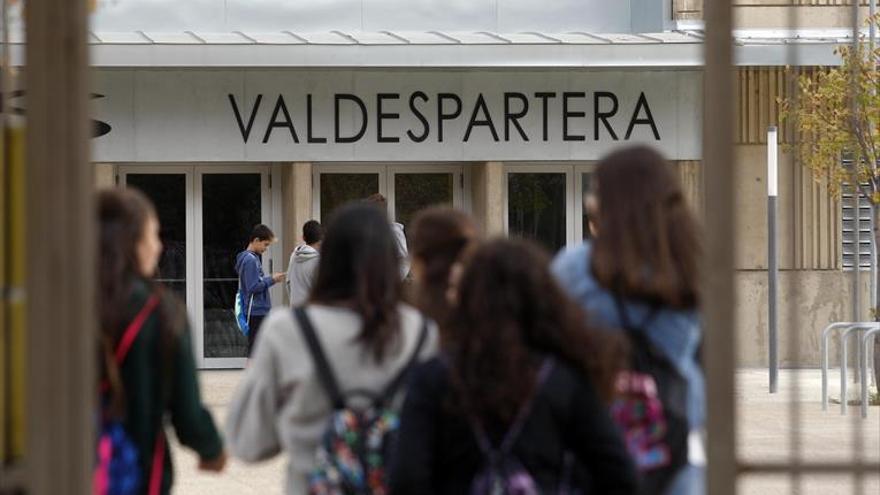 Al menos 30 institutos aragoneses retrasan el primer día de clase