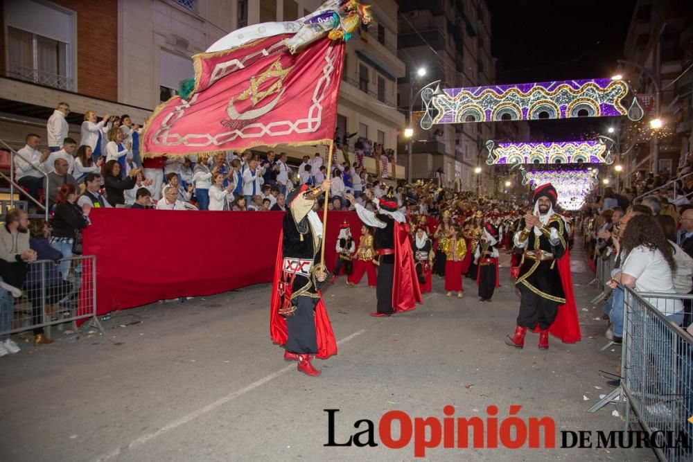 Desfile día 4 de mayo en Caravaca (Bando Moro paso