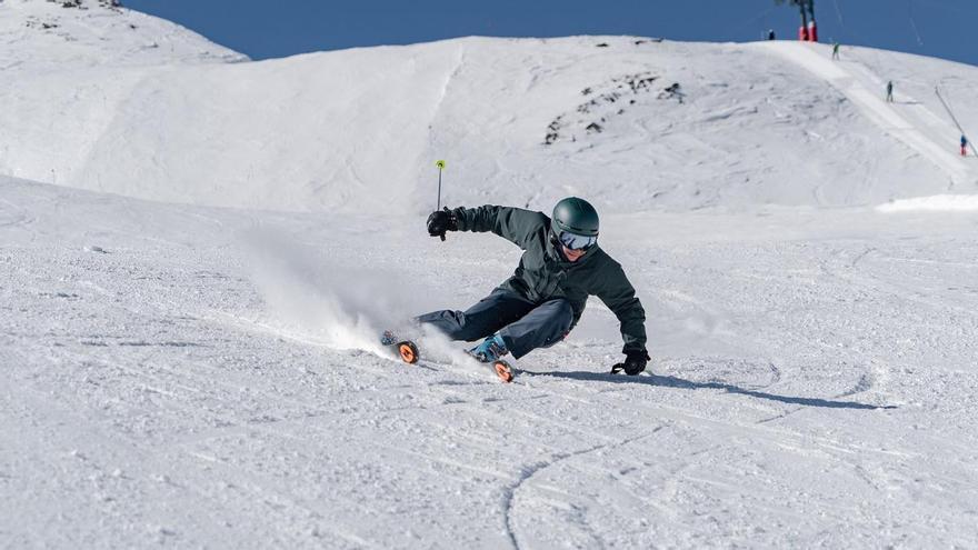 Sol y satisfacción en el pistoletazo de salida del esquí en el Pirineo