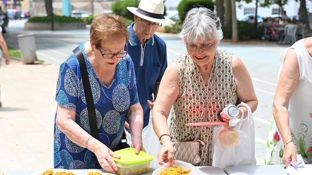 Tres pensionistas en Castellón en una imagen de archivo