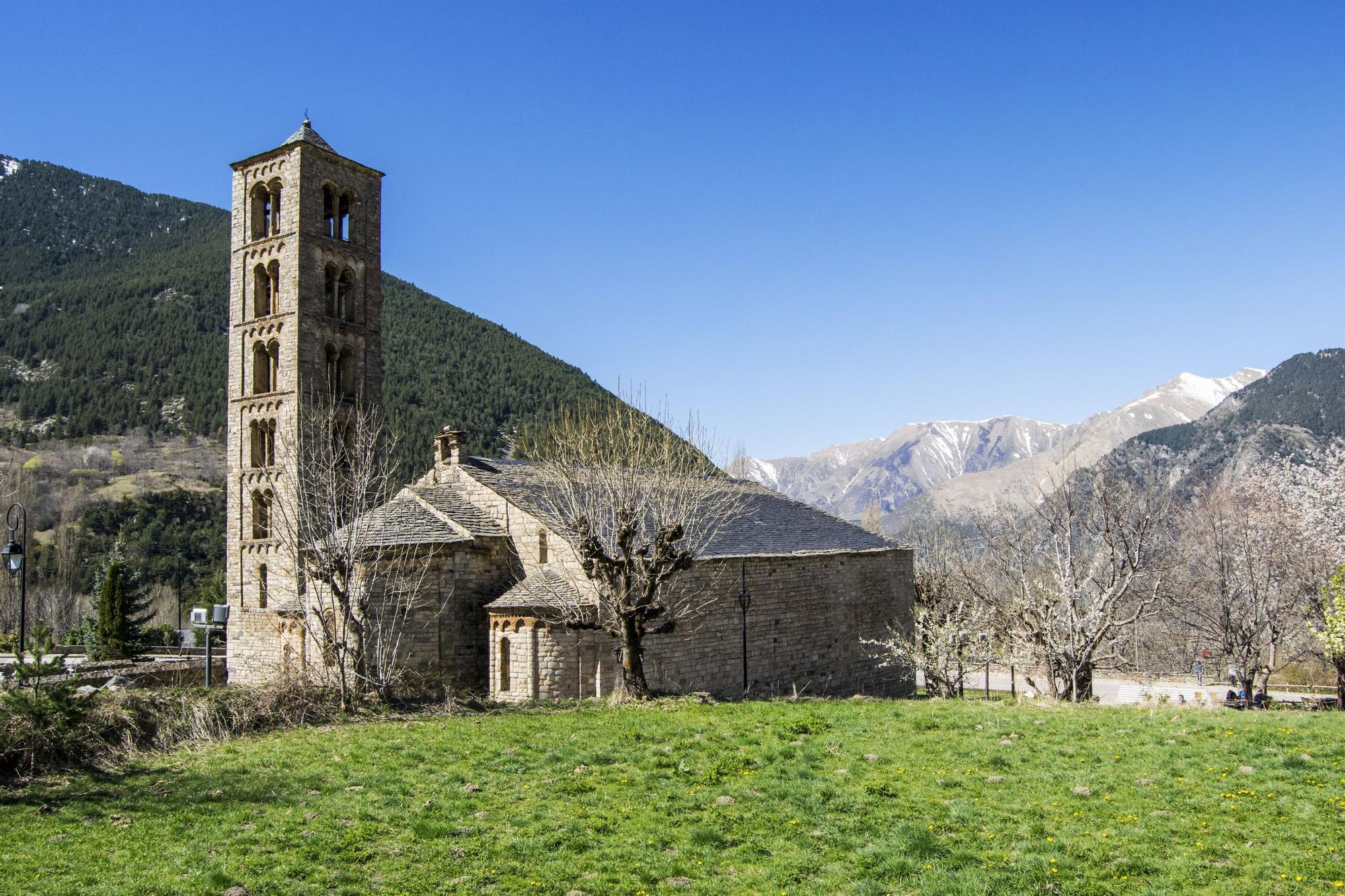 El valle pirenaico que alberga nueve joyas románicas.