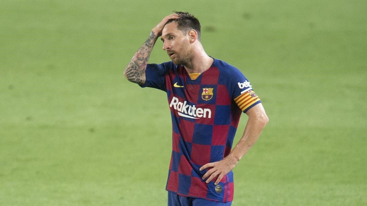 jdomenech54143875 Messi tras encajar el segundo gol  durante el partido de liga entre el FC Barcelona y el Osasuna    16 07 2020  deportes       messi tras encajar el200717012142