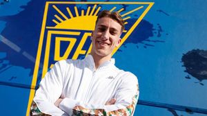 Miguel Salgado en su rpesentación con el Estoril