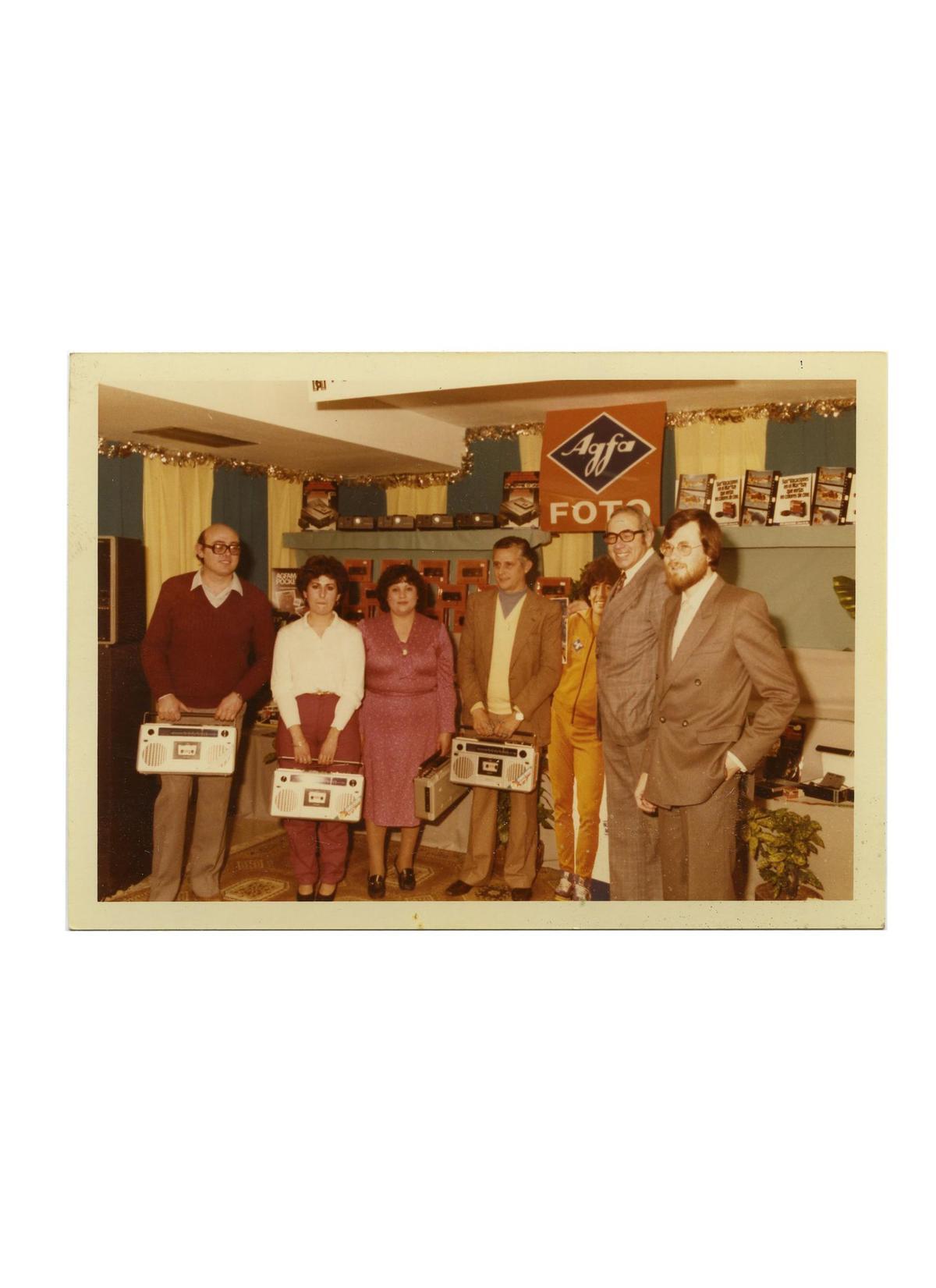 Mariano Planas (dcha.) junto a Josep Planas i Montanyà y trabajadores de Casa Planas