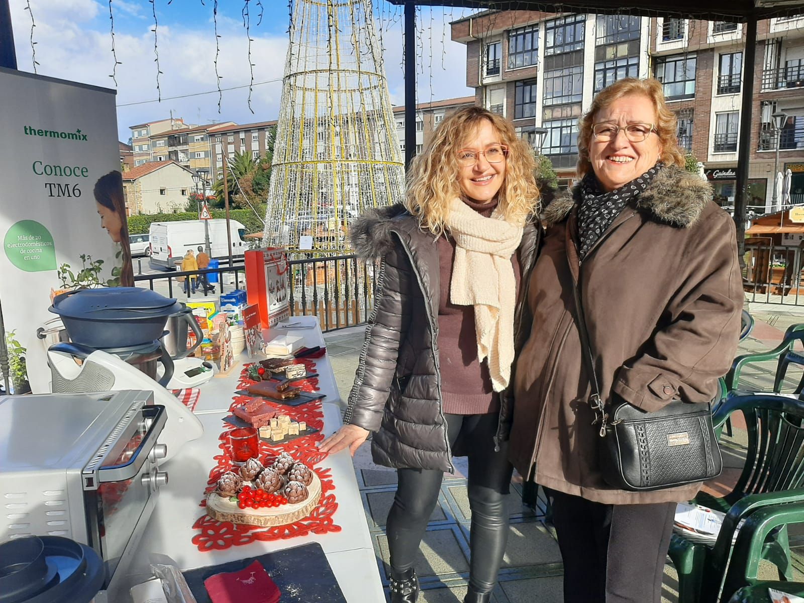 El mercadillo de Navidad de Llanera, dulce y para todos los públicos