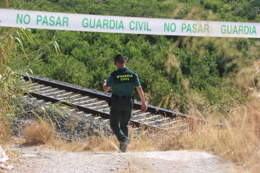 Agentes de la Guardia Civil durante la investigación.