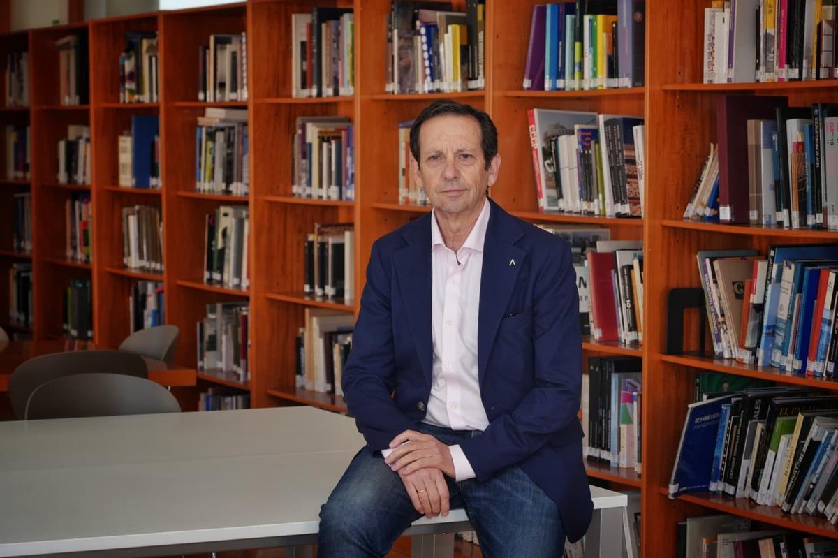 Manuel Cabalgante en el Colegio Oficial de Arquitectos de Extremadura