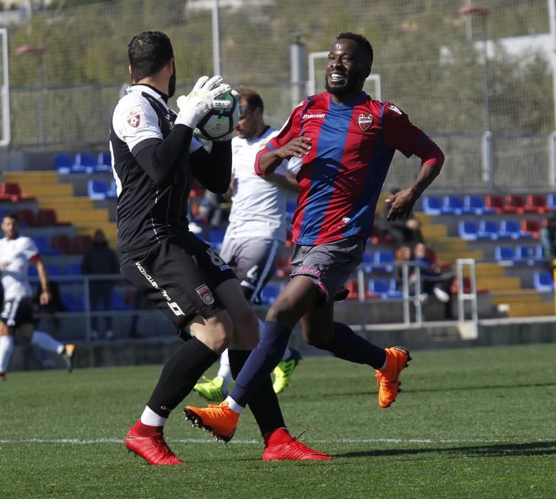 Primer partido de Fahad Al-Muwalad